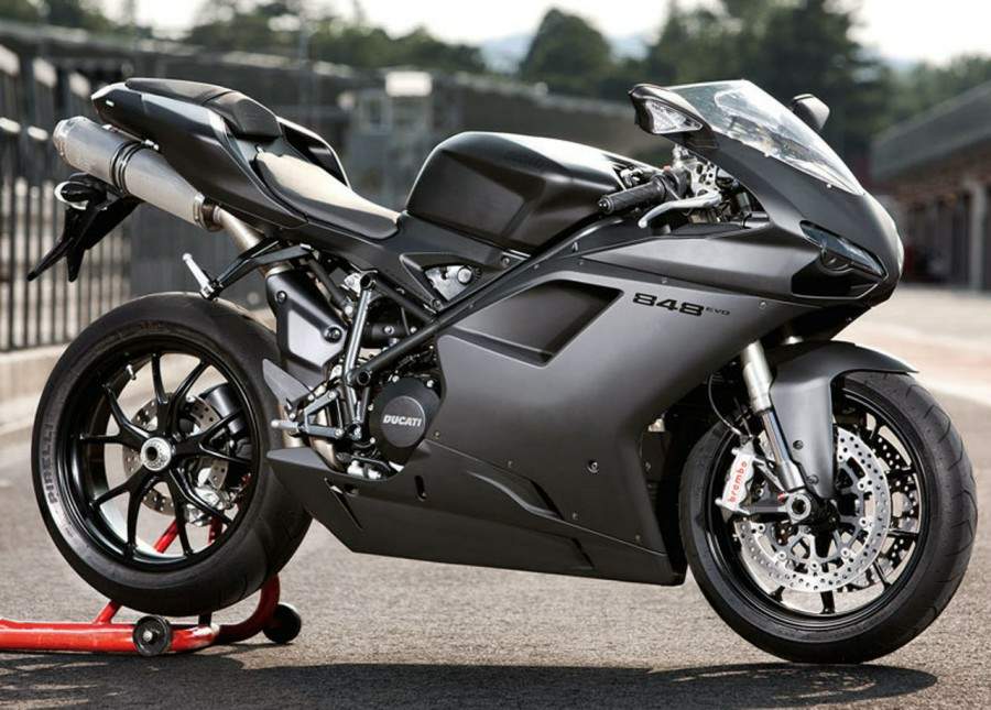 Ducati superbike deals 848 evo